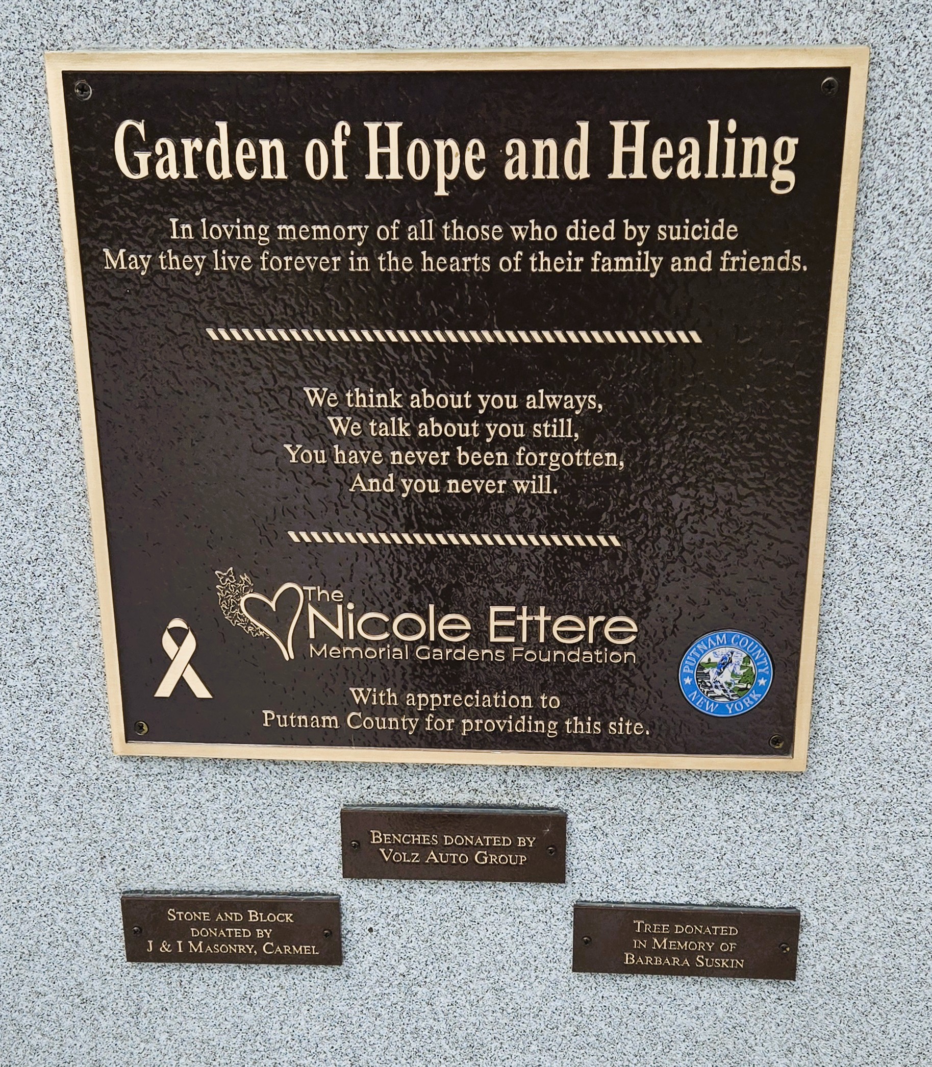 Plaque Putnam Trail
